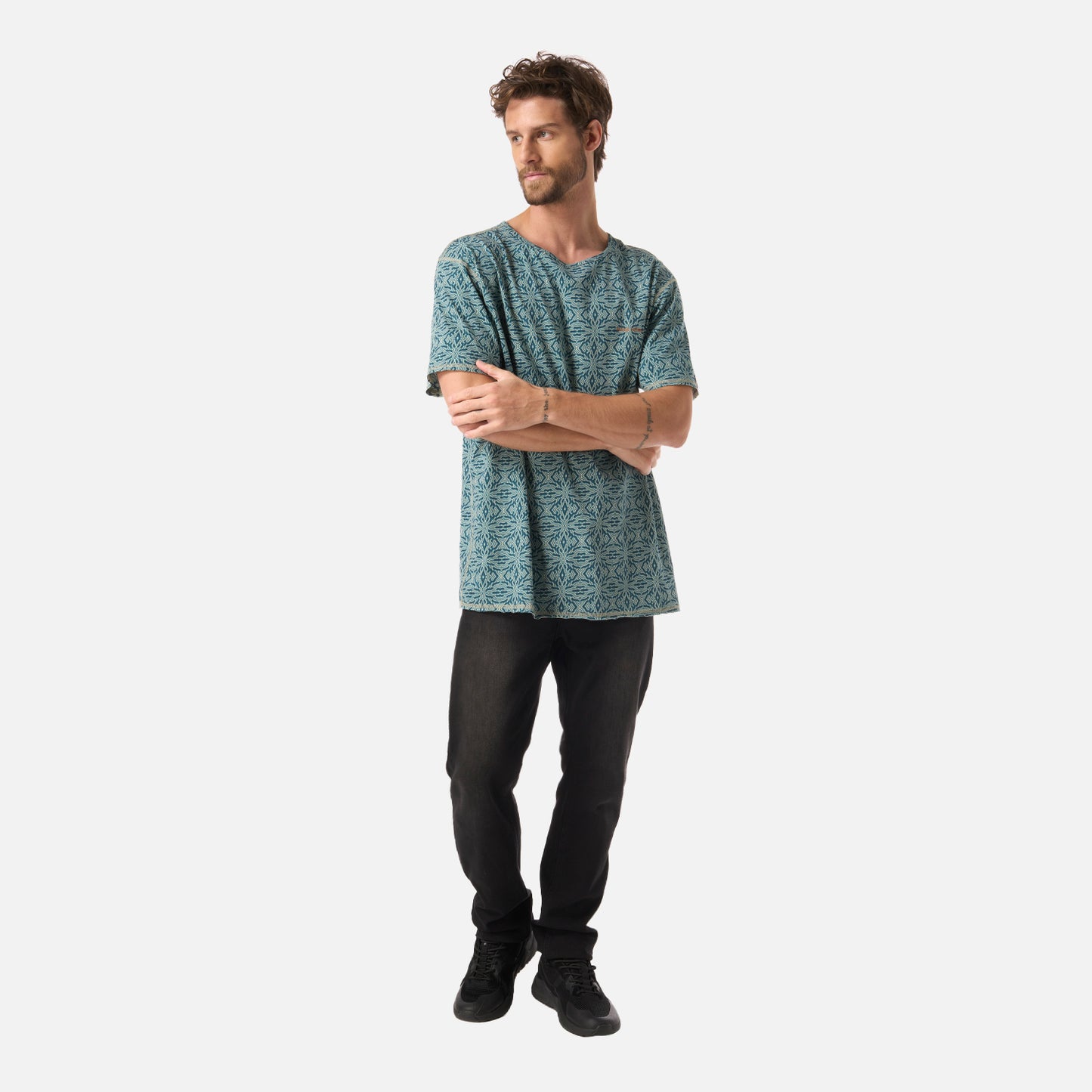 Polera Hombre Bi-curioso Print Azul Noche Haka Honu