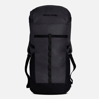 Mochila Peso Pluma 25L Negro  Haka Honu