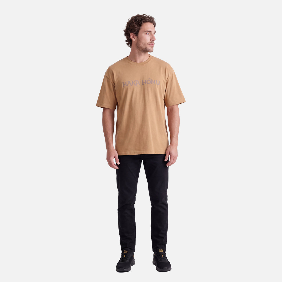 Polera Hombre Logo Cafe Claro Haka Honu