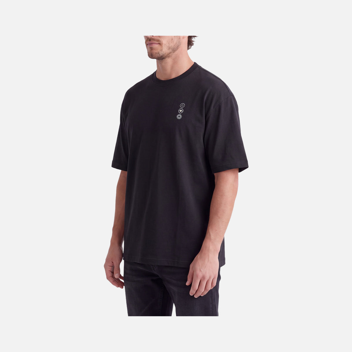 Polera Hombre Voy y Vuelvo Negro Haka Honu