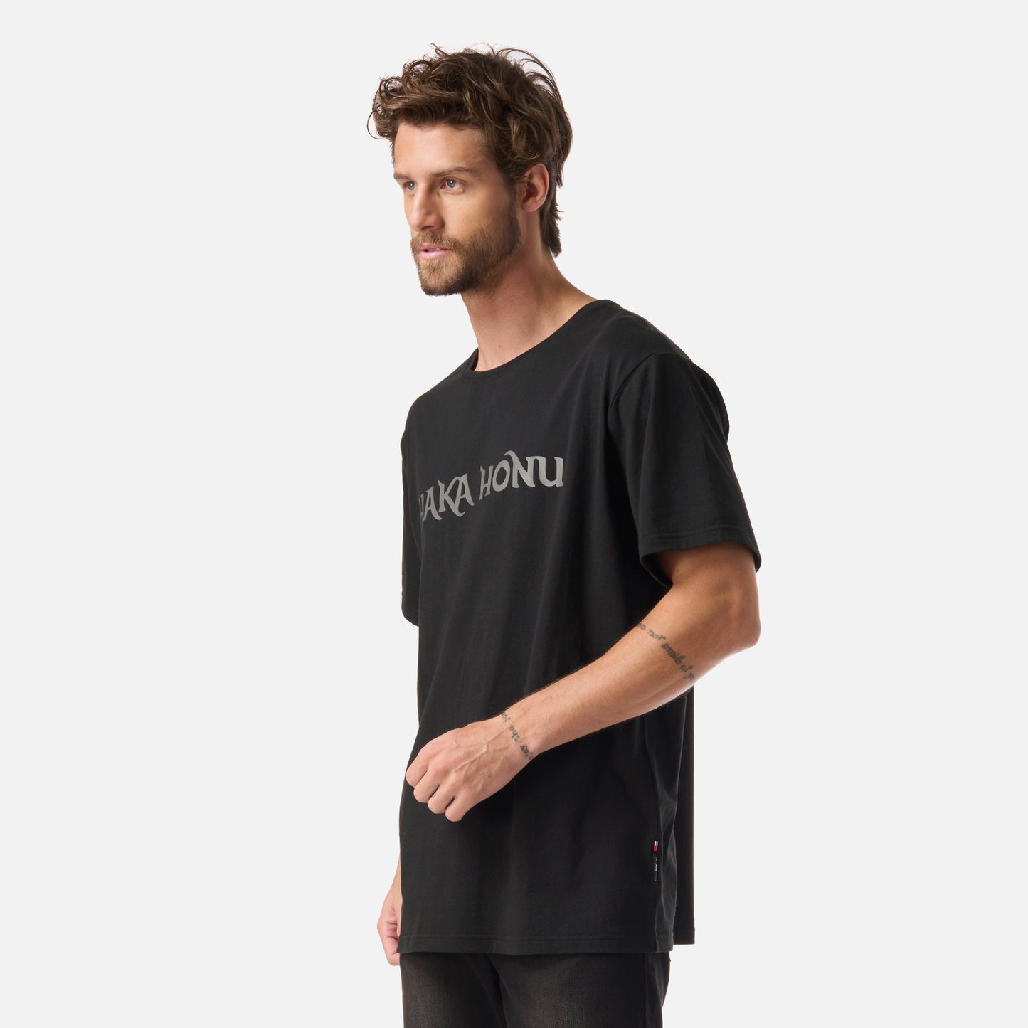 Polera Hombre Logo Negro Haka Honu