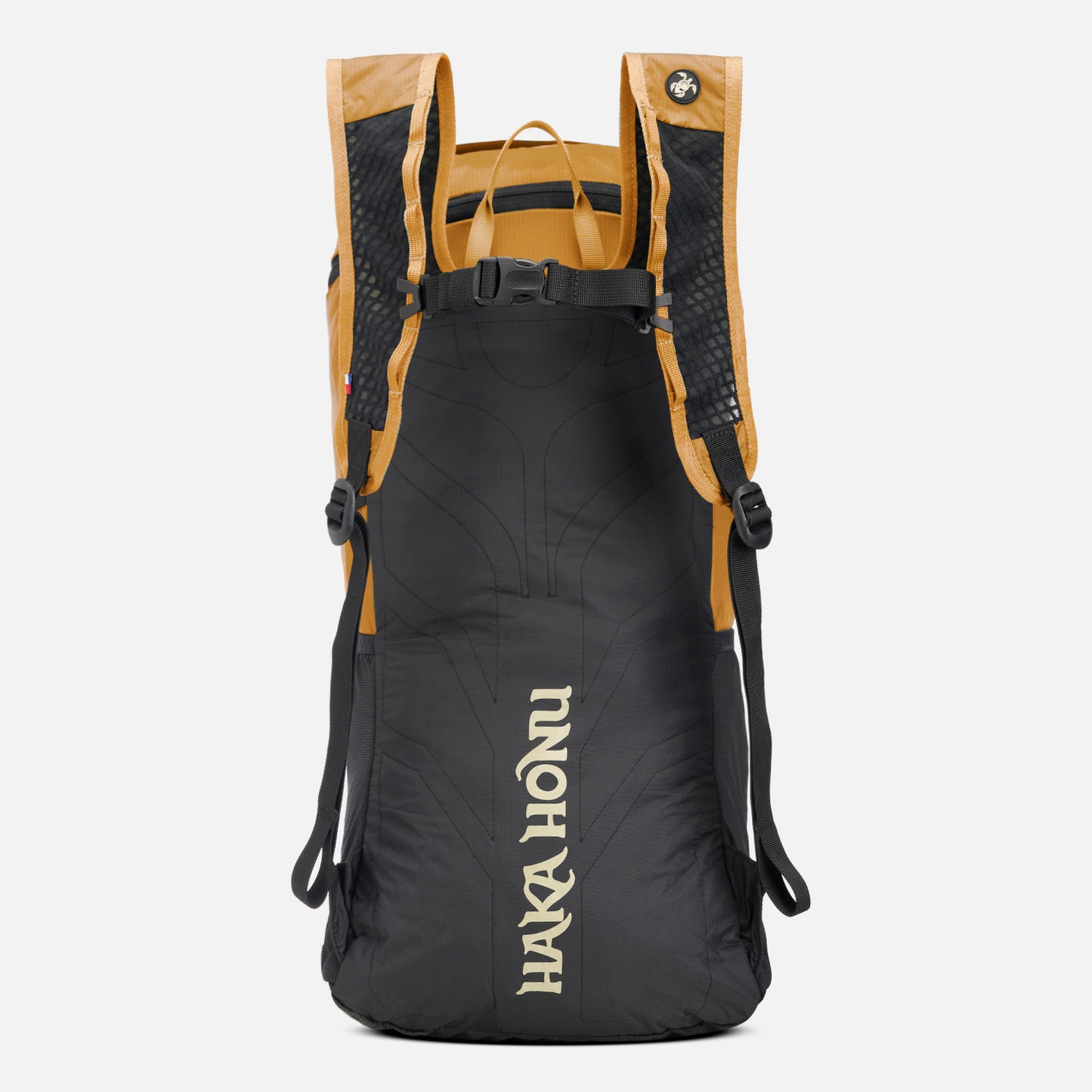 Mochila Peso Pluma 25L Mostaza Haka Honu