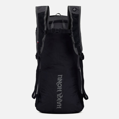 Mochila Peso Pluma 25L Negro Haka Honu