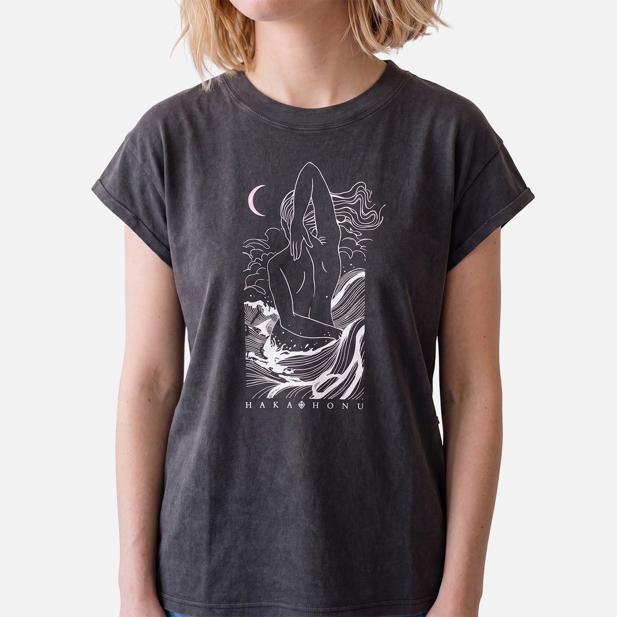 Polera Mujer Garza Negro Haka Honu