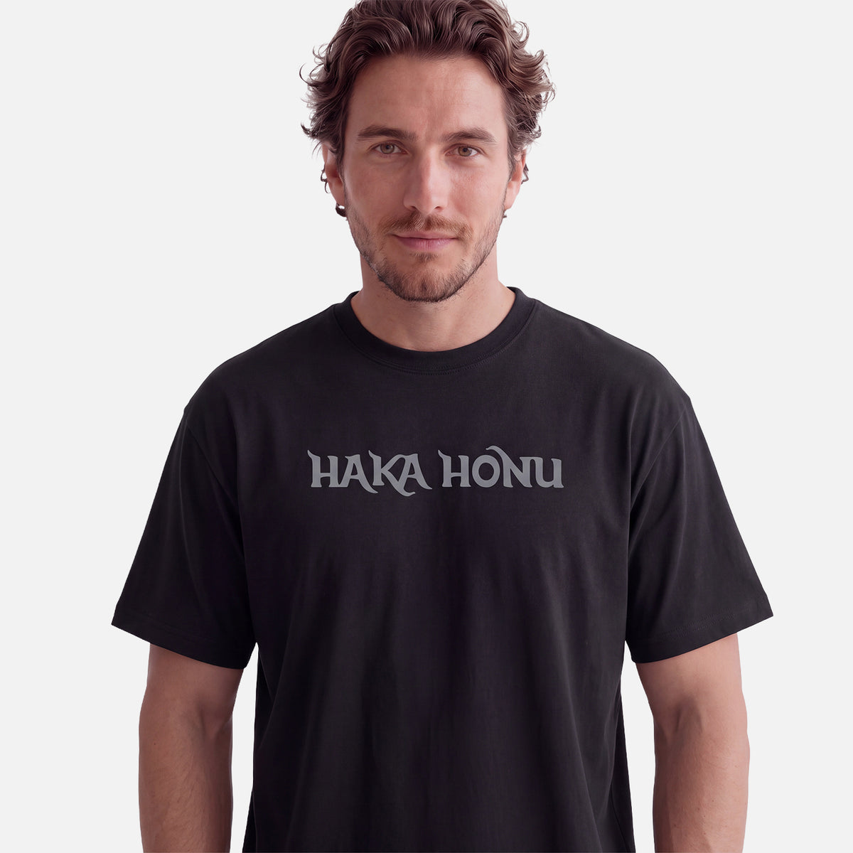 Polera Hombre Logo Negro Haka Honu