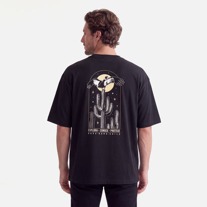 Polera Hombre Voy y Vuelvo Negro Haka Honu