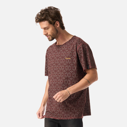 Polera Hombre Bi-curioso Print Vino Haka Honu