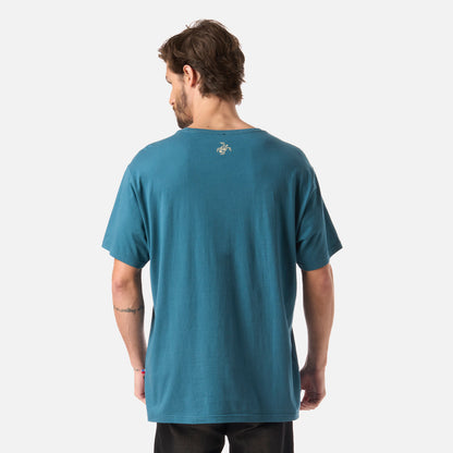 Polera Hombre Polo Petroleo Haka Honu