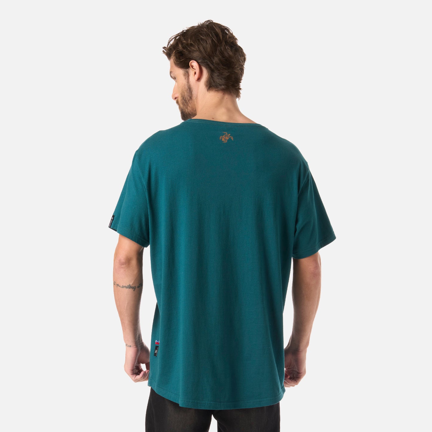 Polera Hombre Natural Petroleo Oscuro Haka Honu