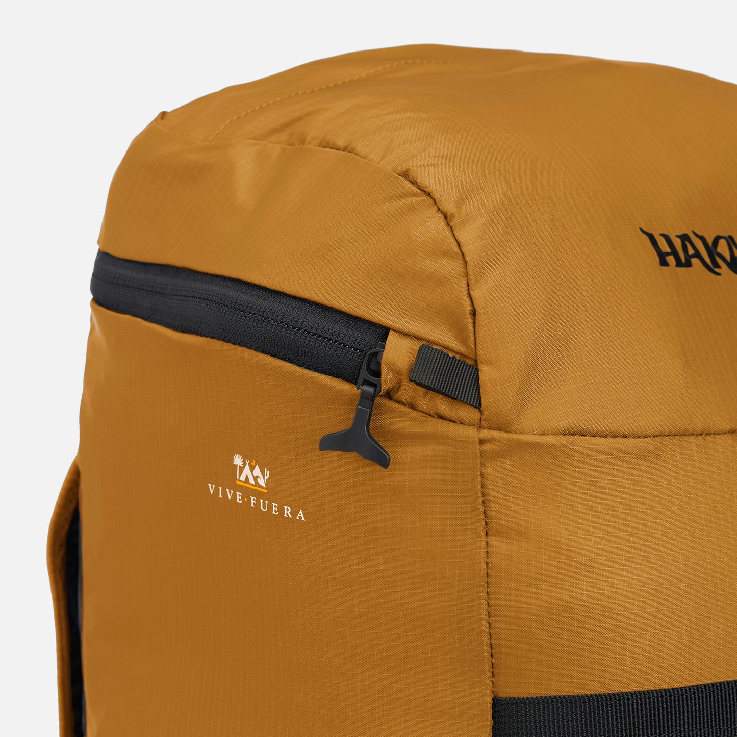 Mochila Peso Pluma 25L Mostaza Haka Honu