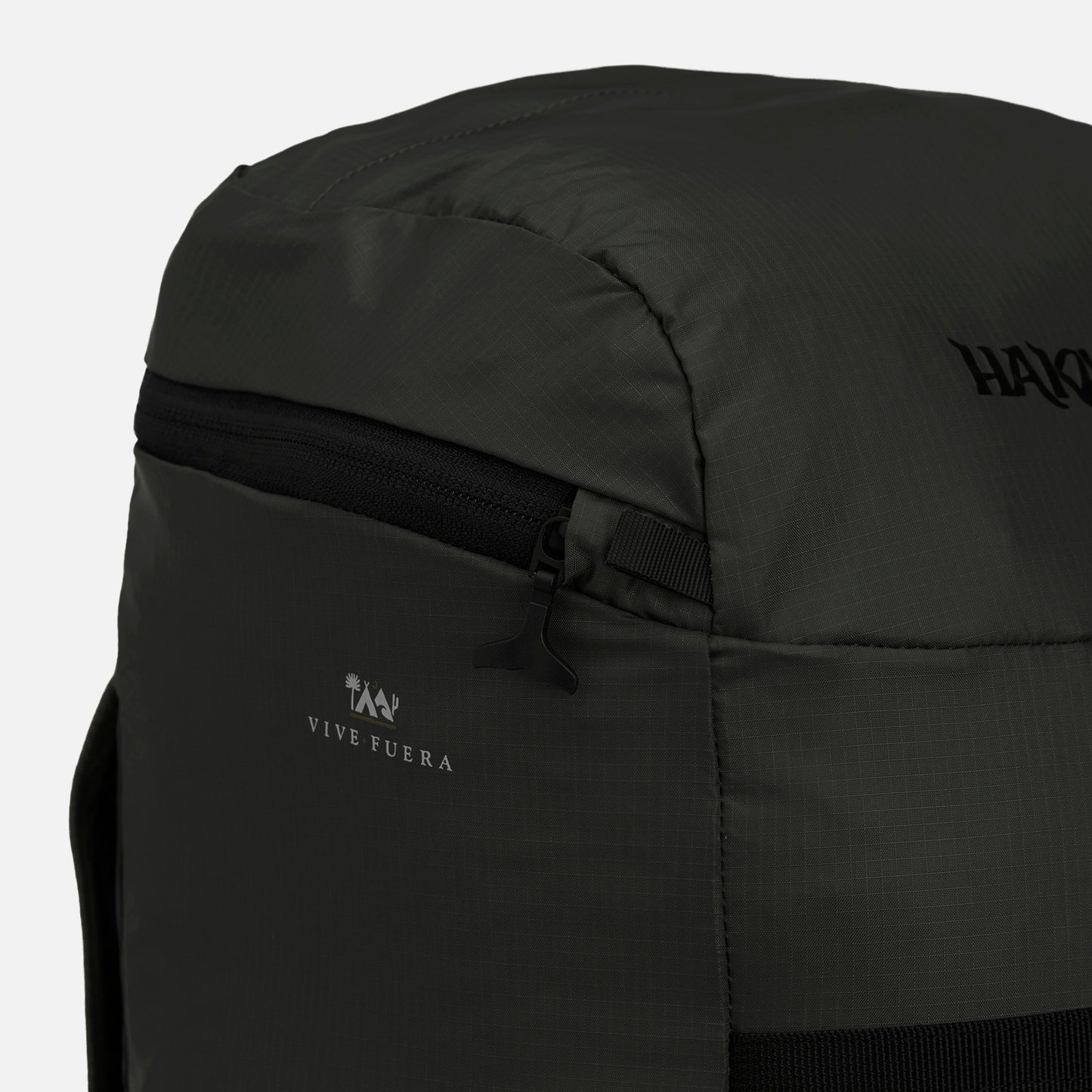 Mochila Peso Pluma 25L Negro  Haka Honu