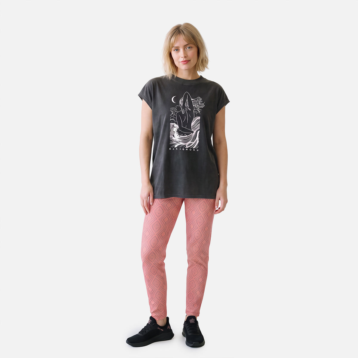 Polera Mujer Garza Negro Haka Honu