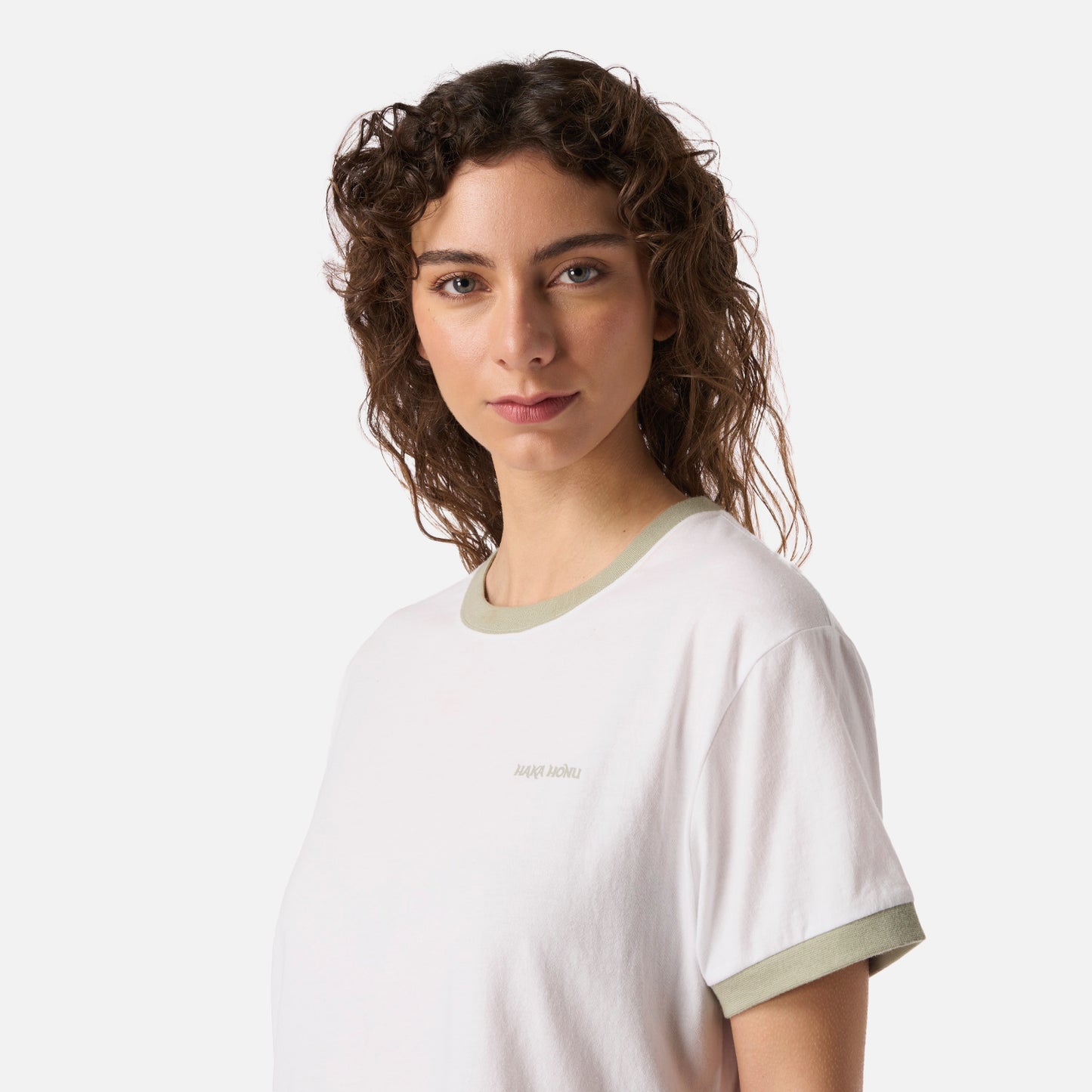 Polera Mujer Cosas Extranas Blanco Haka Honu