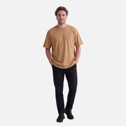 Polera Hombre Voy y Vuelvo Cafe Claro Haka Honu