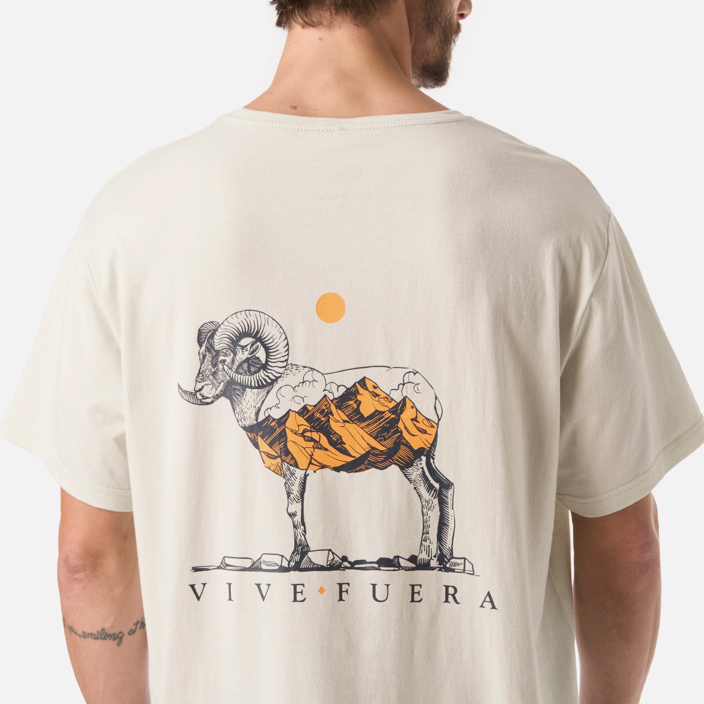 Polera Hombre El Cuernudo Menta Claro  Haka Honu