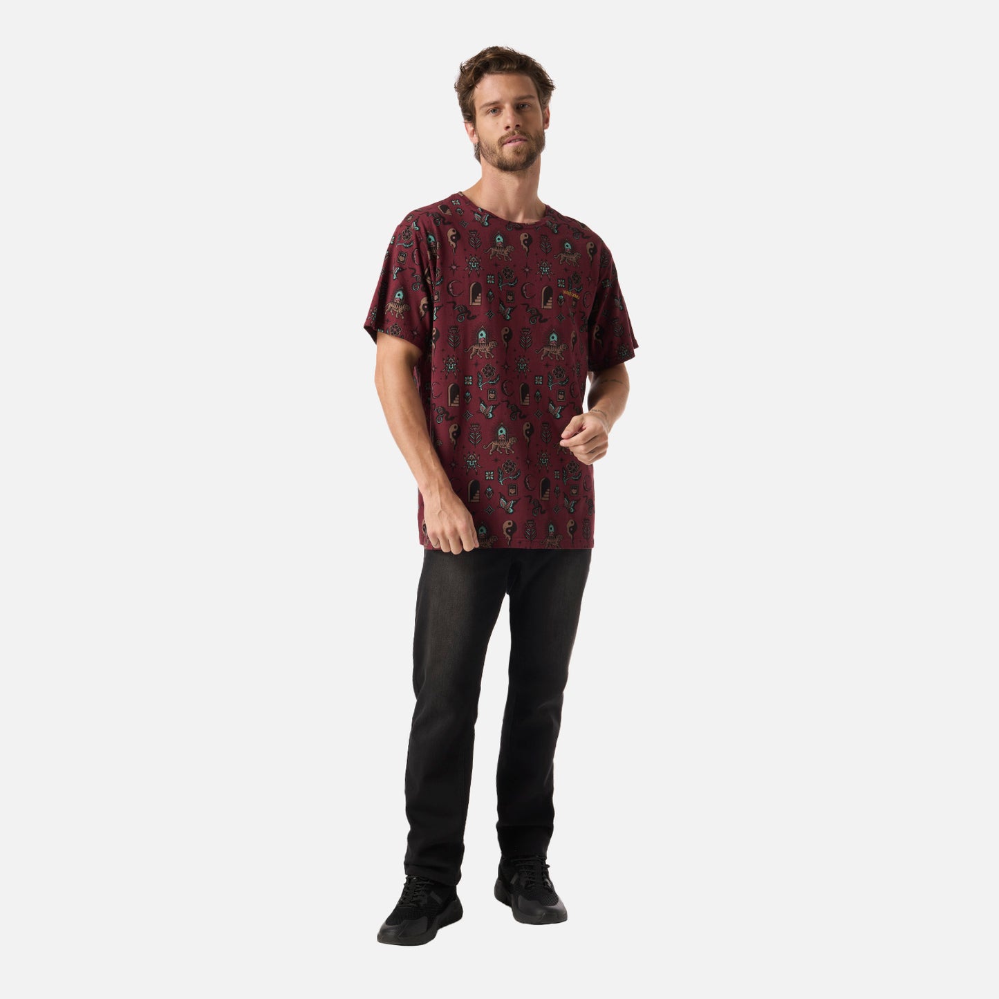 Polera Hombre Esoterica Print Burdeo Haka Honu