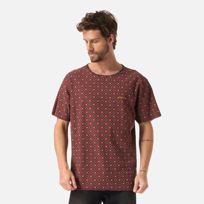 Polera Hombre Bi-curioso Print Vino Haka Honu