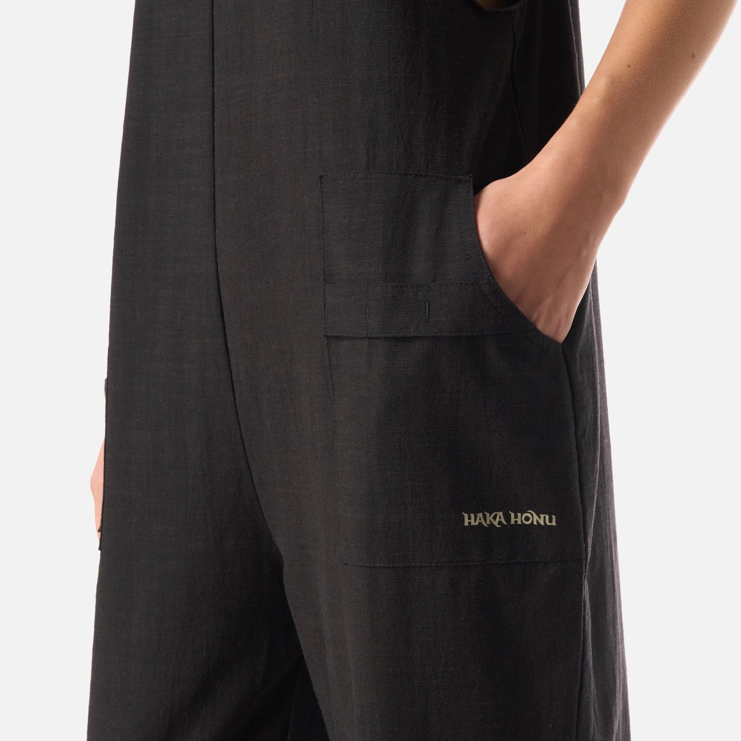 Jardinera Mujer Cultivadora Negro Haka Honu