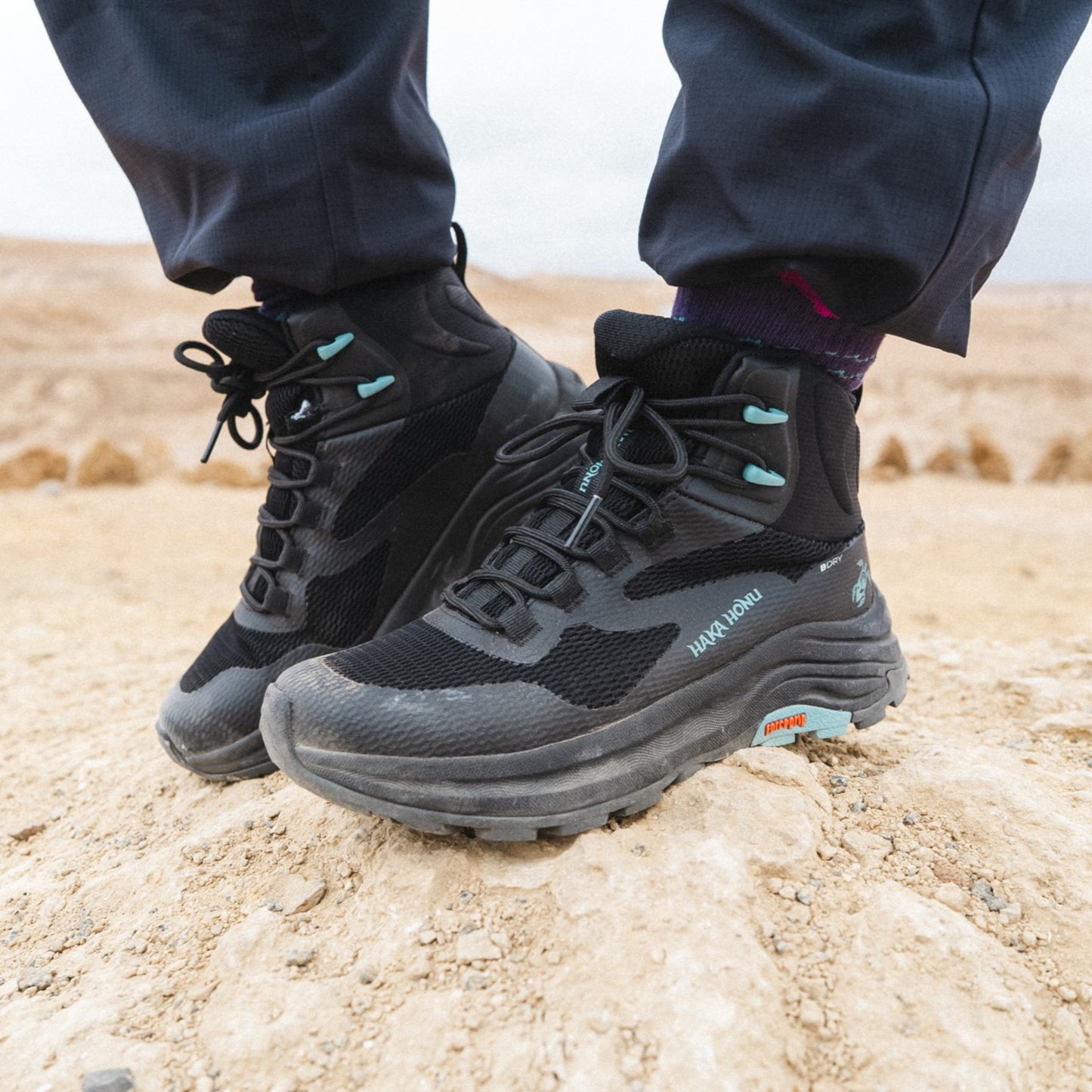Zapatilla Mujer Huillin Alto Negro Haka Honu