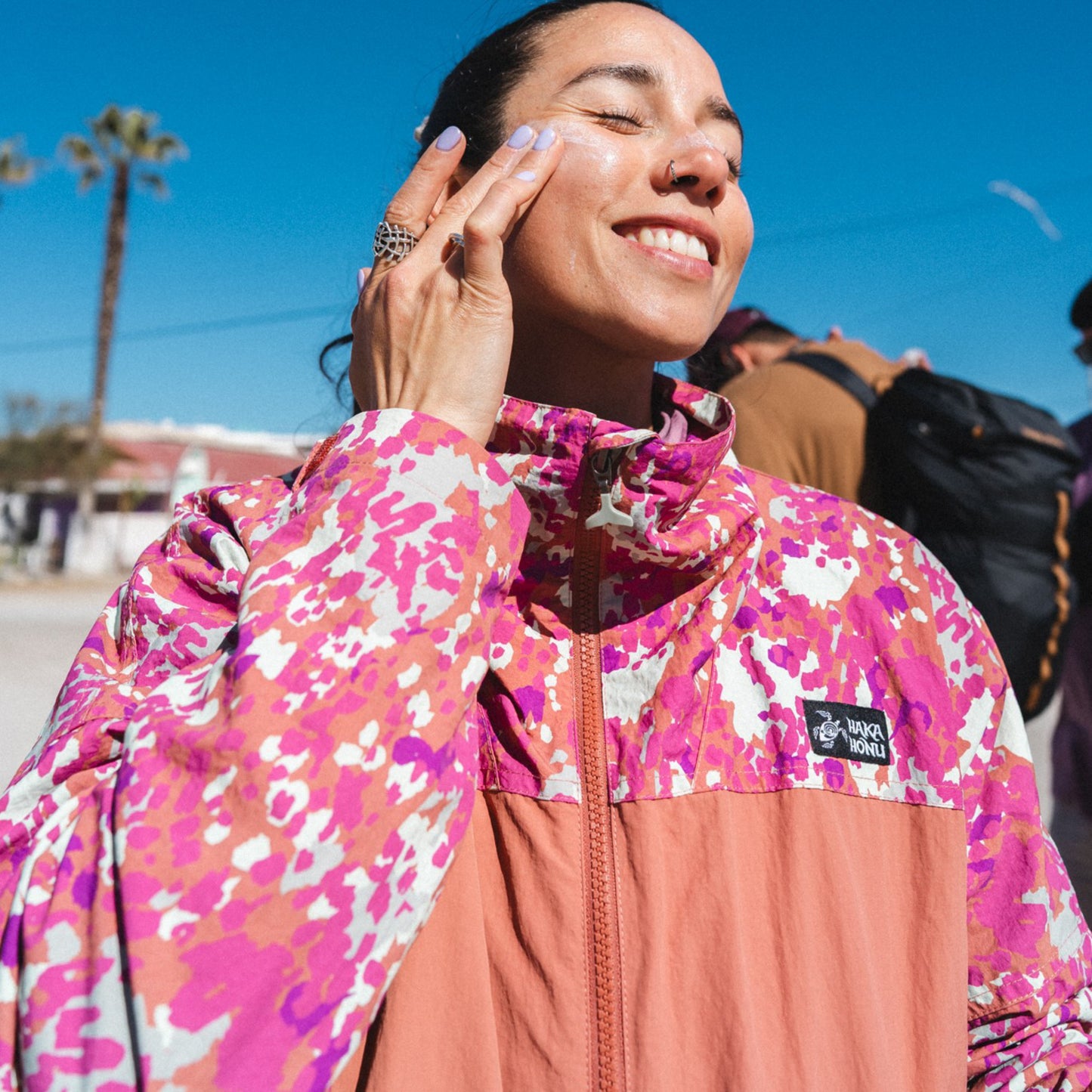 Chaqueta Mujer Hija Del Viento Terracota Claro Haka Honu